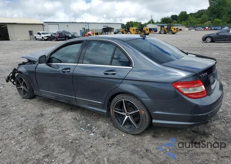 2008 Mercedes-Benz C 300 из США, поврежденный, VIN WDDGF54X28F031170